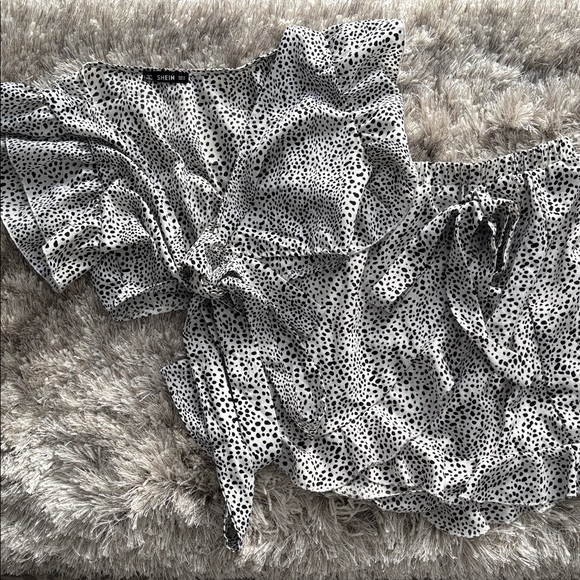 Shein Ruffled Skirt Set🤍 - Picture 1 of 4